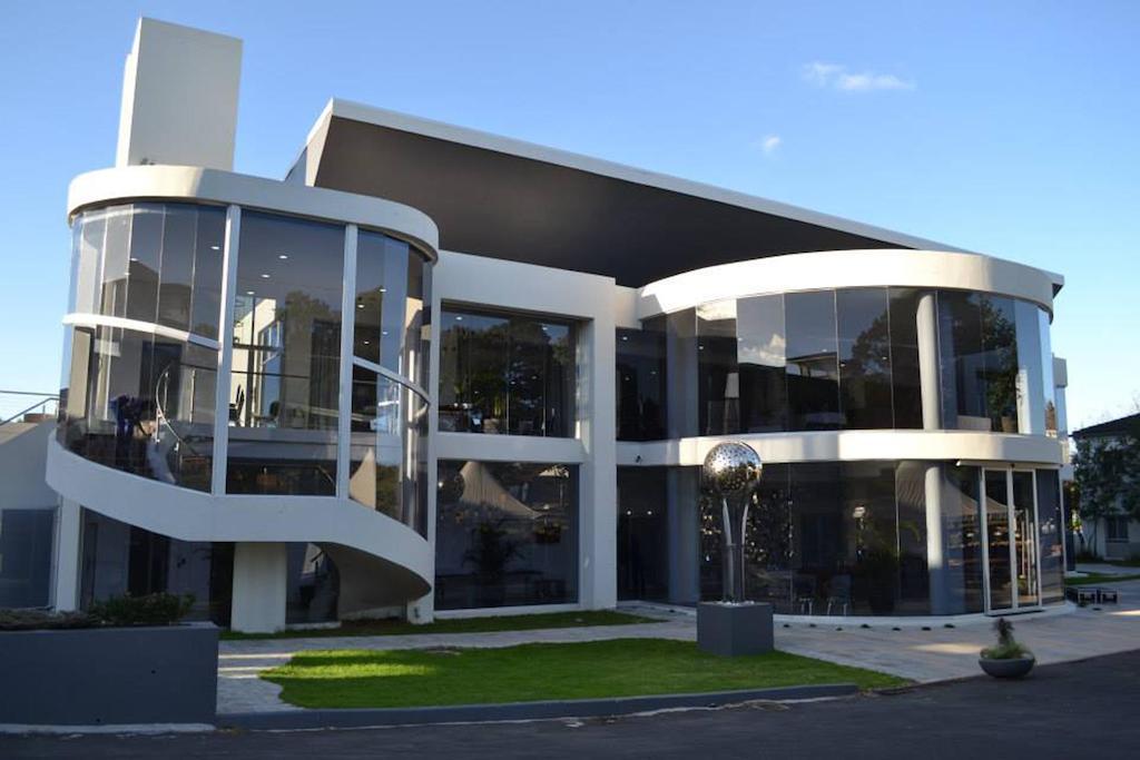 The Lakes Hotel & Conference Centre Benoni Esterno foto